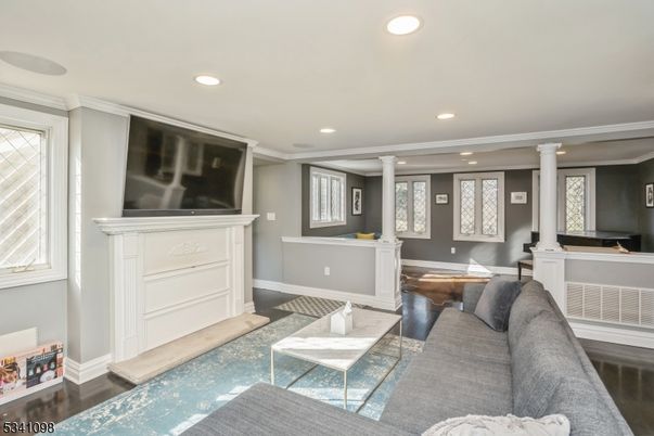 Interior, Living room, Recessed Lighting, Wood Texture Flooring