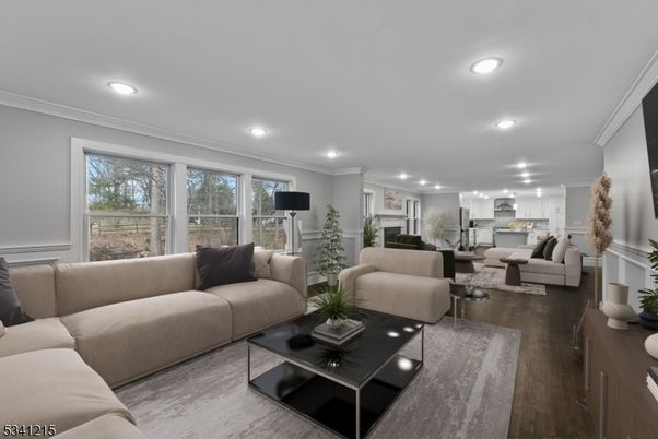 Dining room, Interior, Kitchen, Living room, Pendant Lights, Recessed Lighting, Wood Texture Flooring