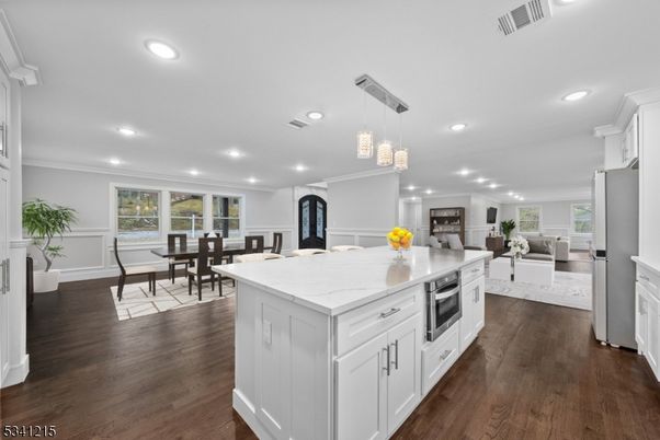 Dining room, Interior, Kitchen, Living room, Pendant Lights, Recessed Lighting, Stainless Steel Appliances, Wood Texture Flooring