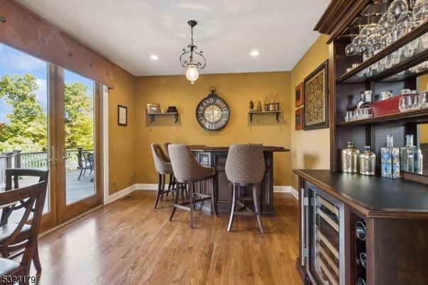 Interior, Pendant Lights, Recessed Lighting, Wood Texture Flooring