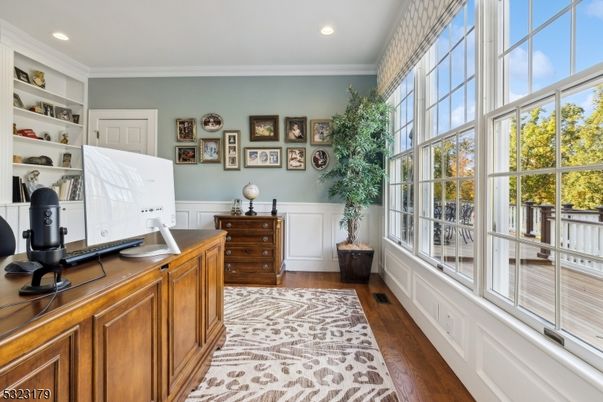 Home Office, Interior, Recessed Lighting, Wood Texture Flooring