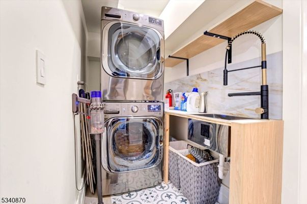 Interior, Utility Closets, Washer