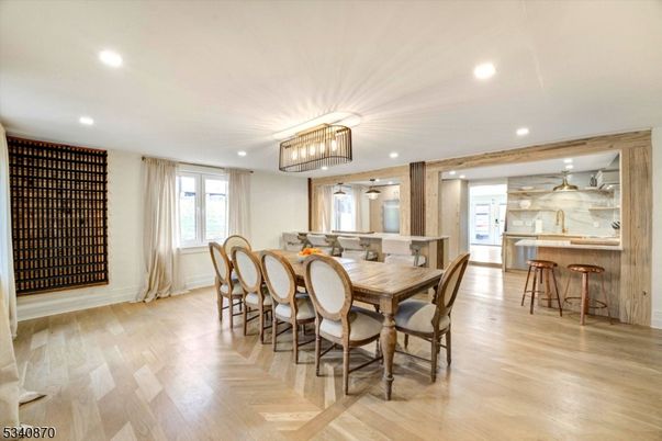 Chandelier, Dining room, Interior, Recessed Lighting, Wood Texture Flooring