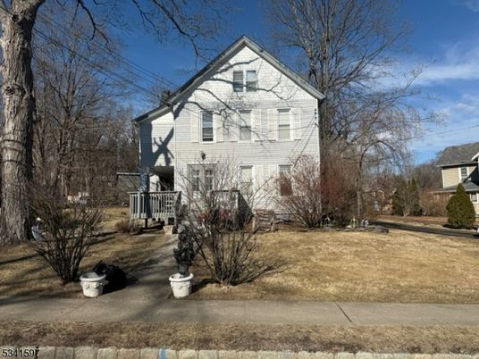 Backyard, Exterior, Facade, Queen Anne Victorian