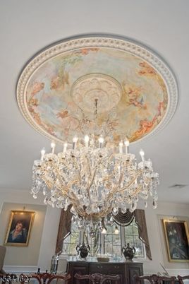 Chandelier, Interior