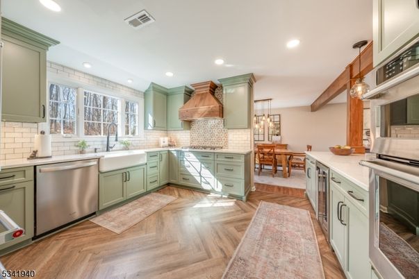 Dining room, Interior, Kitchen, Pendant Lights, Recessed Lighting, Stainless Steel Appliances, Wood Texture Flooring