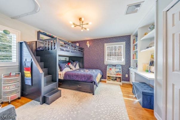 Bedroom, Interior, Pendant Lights, Wood Texture Flooring