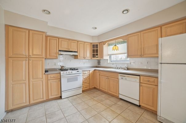 Interior, Kitchen, Pendant Lights, Recessed Lighting