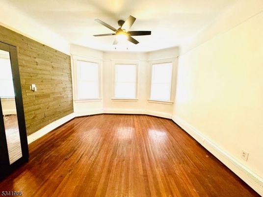 Empty room, Interior, Wood Texture Flooring, Wooden Walls