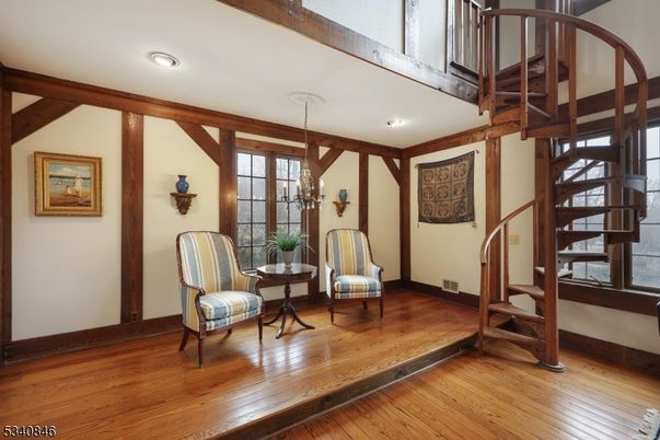 Interior, Recessed Lighting, Wooden Beams, Wood Texture Flooring