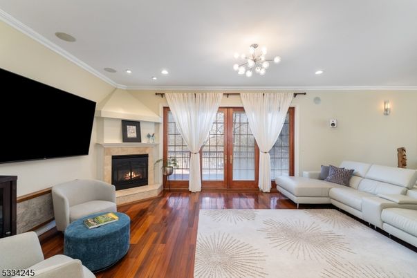 Fireplace, Interior, Living room, Pendant Lights, Recessed Lighting, Wood Texture Flooring