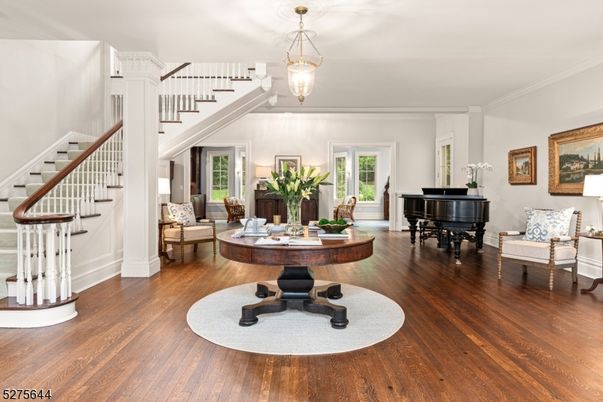 Interior, Living room, Pendant Lights, Piano, Wood Texture Flooring