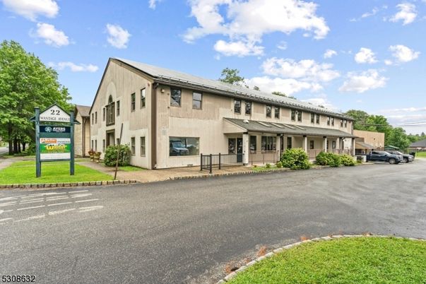 Exterior, Facade, Condo Building
