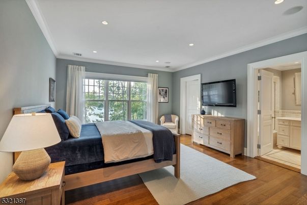Bathroom, Bedroom, Interior, Recessed Lighting, Wood Texture Flooring