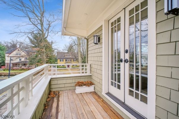 Exterior, Wood Texture Flooring