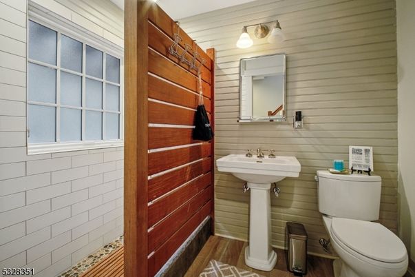 Bathroom, Interior, Wood Texture Flooring