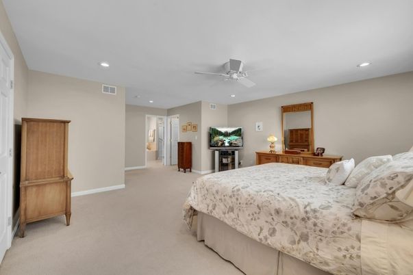 Bedroom, Interior, Recessed Lighting
