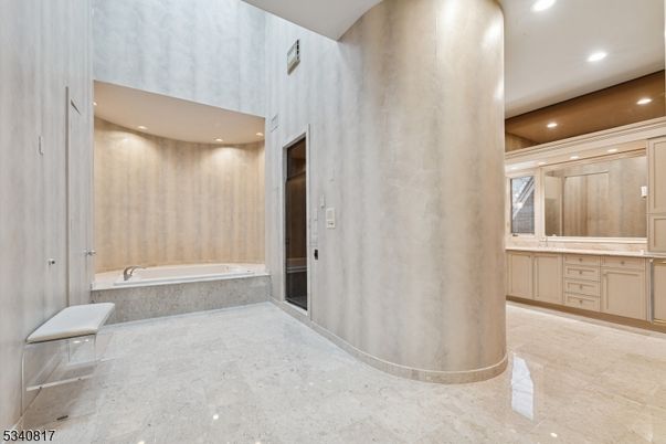 Bathroom, Interior, Recessed Lighting