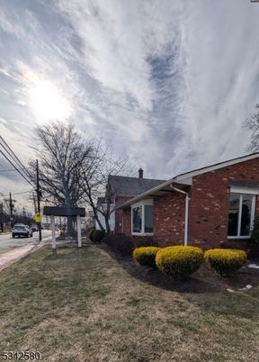 Backyard, Exterior, Facade, Brick Facade, Cape Cod