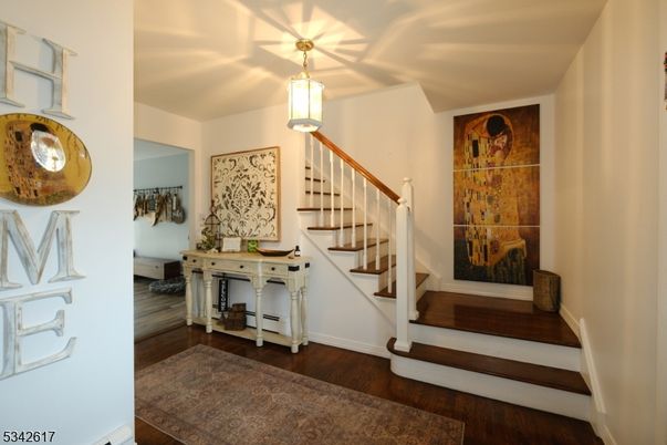 Interior, Pendant Lights, Wood Texture Flooring