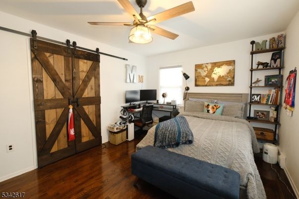 Bedroom, Home Office, Interior, Wood Texture Flooring