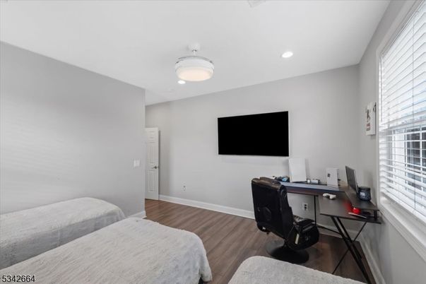 Bedroom, Home Office, Interior, Recessed Lighting, Wood Texture Flooring