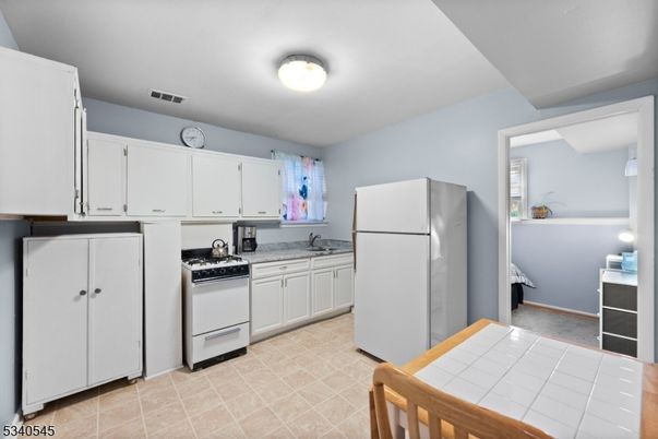 Interior, Kitchen, Tile Countertops