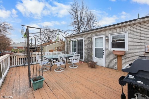 Exterior, Wood Texture Flooring
