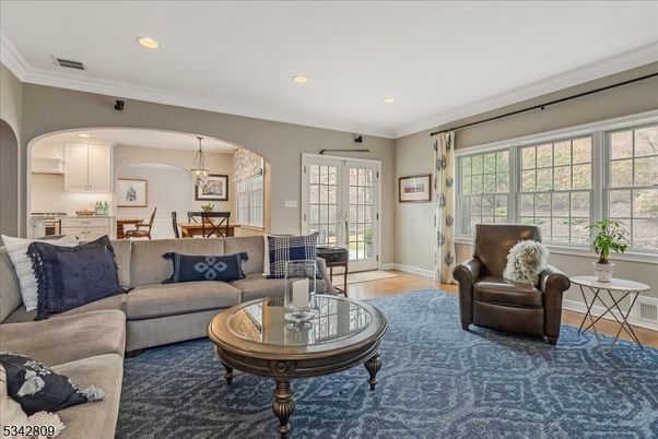 Dining room, Interior, Kitchen, Living room, Pendant Lights, Recessed Lighting, Wood Texture Flooring