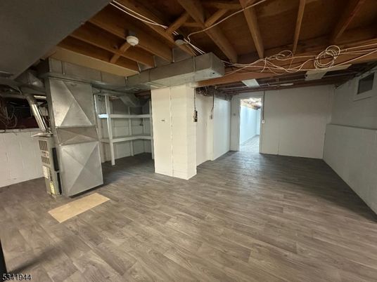 Empty room, Interior, Wooden Beams, Wood Texture Flooring