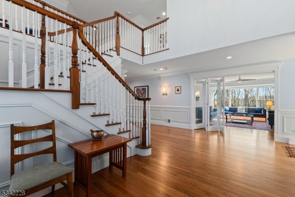 Interior, Recessed Lighting, Wood Texture Flooring
