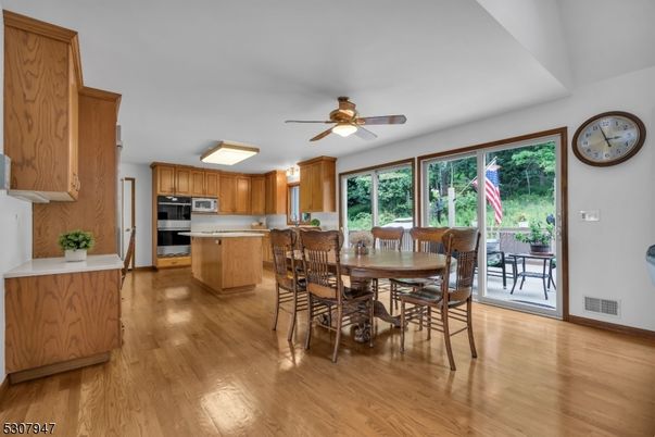 Dining room, Interior, Kitchen, Stainless Steel Appliances, Wood Texture Flooring