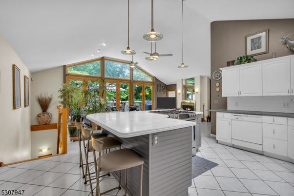 Interior, Kitchen, Pendant Lights, Recessed Lighting
