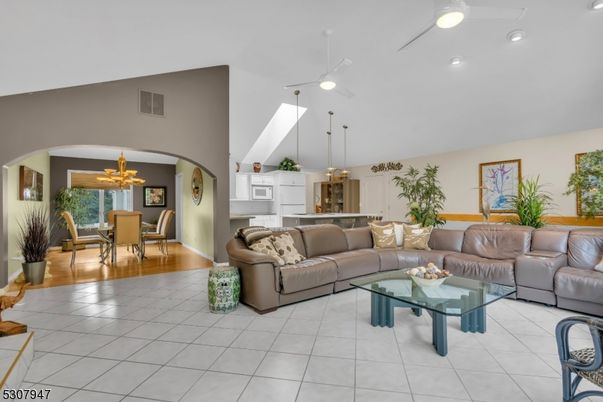 Dining room, Interior, Kitchen, Living room, Pendant Lights, Recessed Lighting, Wood Texture Flooring