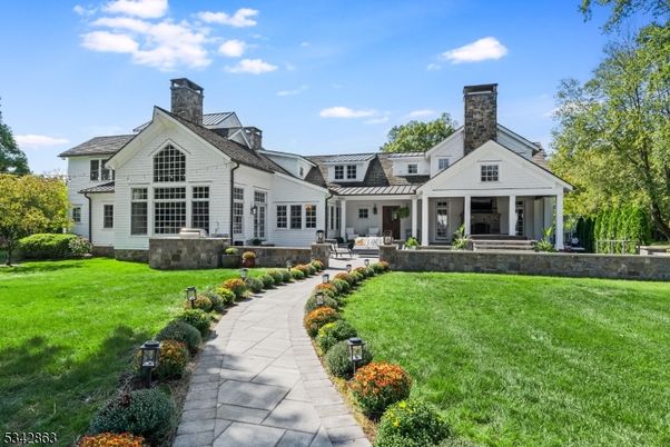 Backyard, Exterior, Facade, Farmhouse