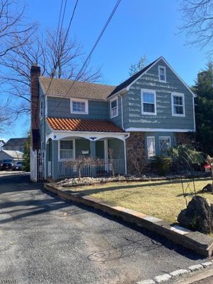 Exterior, Facade, American Craftsman
