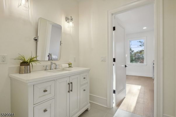 Bathroom, Interior, Recessed Lighting, Wood Texture Flooring