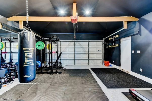 Fitness Equipment, Garage, Interior, Recessed Lighting