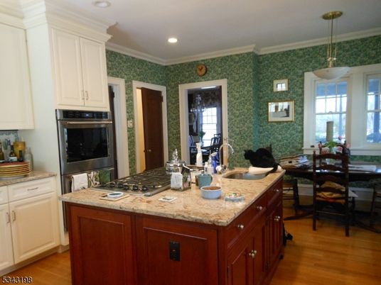 Dining room, Interior, Kitchen, Pendant Lights, Recessed Lighting, Wood Texture Flooring
