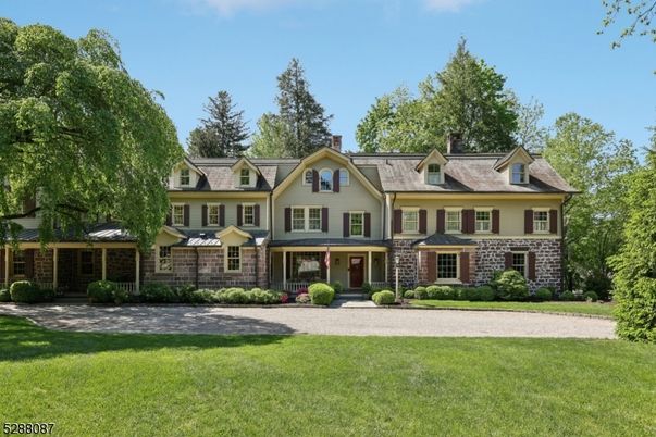 Backyard, Exterior, Facade, Brick Facade, Farmhouse
