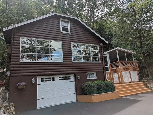 Attached, Exterior, Facade, Log Home