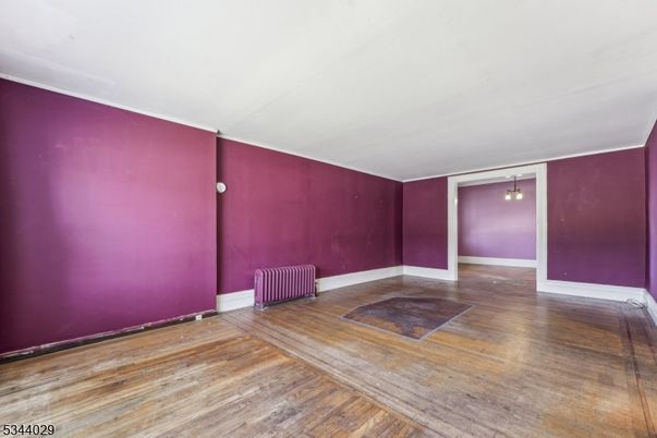 Empty room, Interior, Pendant Lights, Wood Texture Flooring