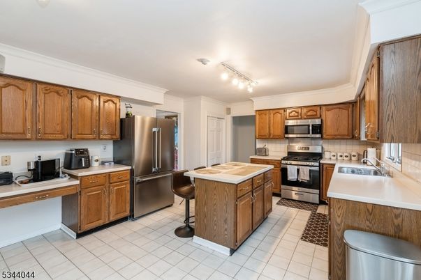 Interior, Kitchen, Stainless Steel Appliances