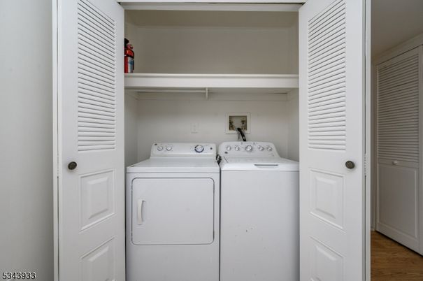 Interior, Utility Closets, Washer, Wood Texture Flooring