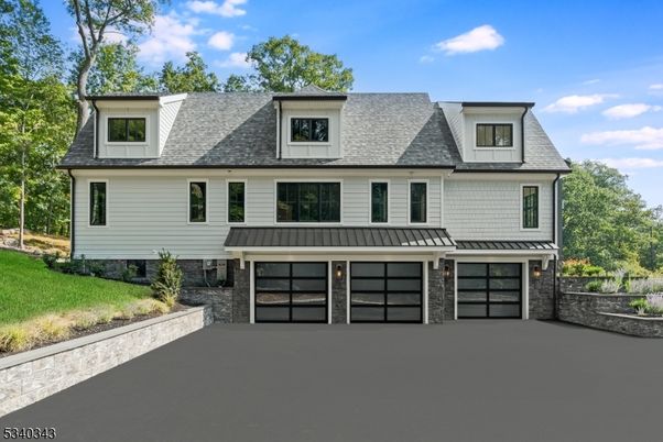 Attached, Exterior, Facade, Cape Cod