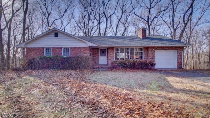 Attached, Exterior, Facade, Brick Facade, Ranch