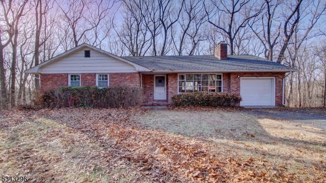 Attached, Exterior, Facade, Brick Facade, Ranch