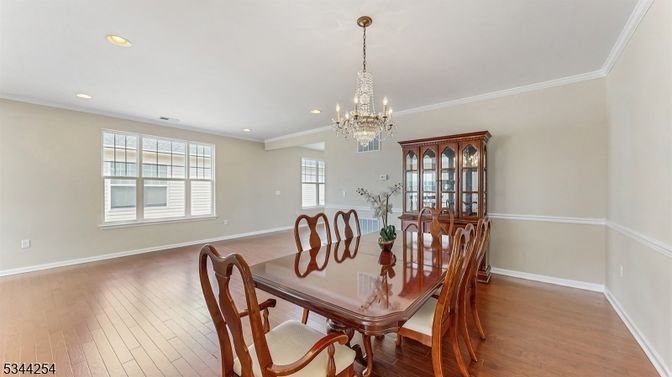 Chandelier, Dining room, Interior, Recessed Lighting, Wood Texture Flooring