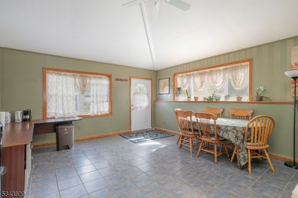 Dining room, Interior