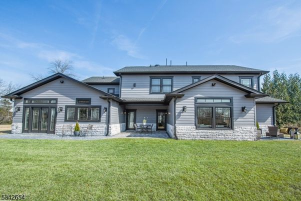 Backyard, Exterior, Facade, Farmhouse